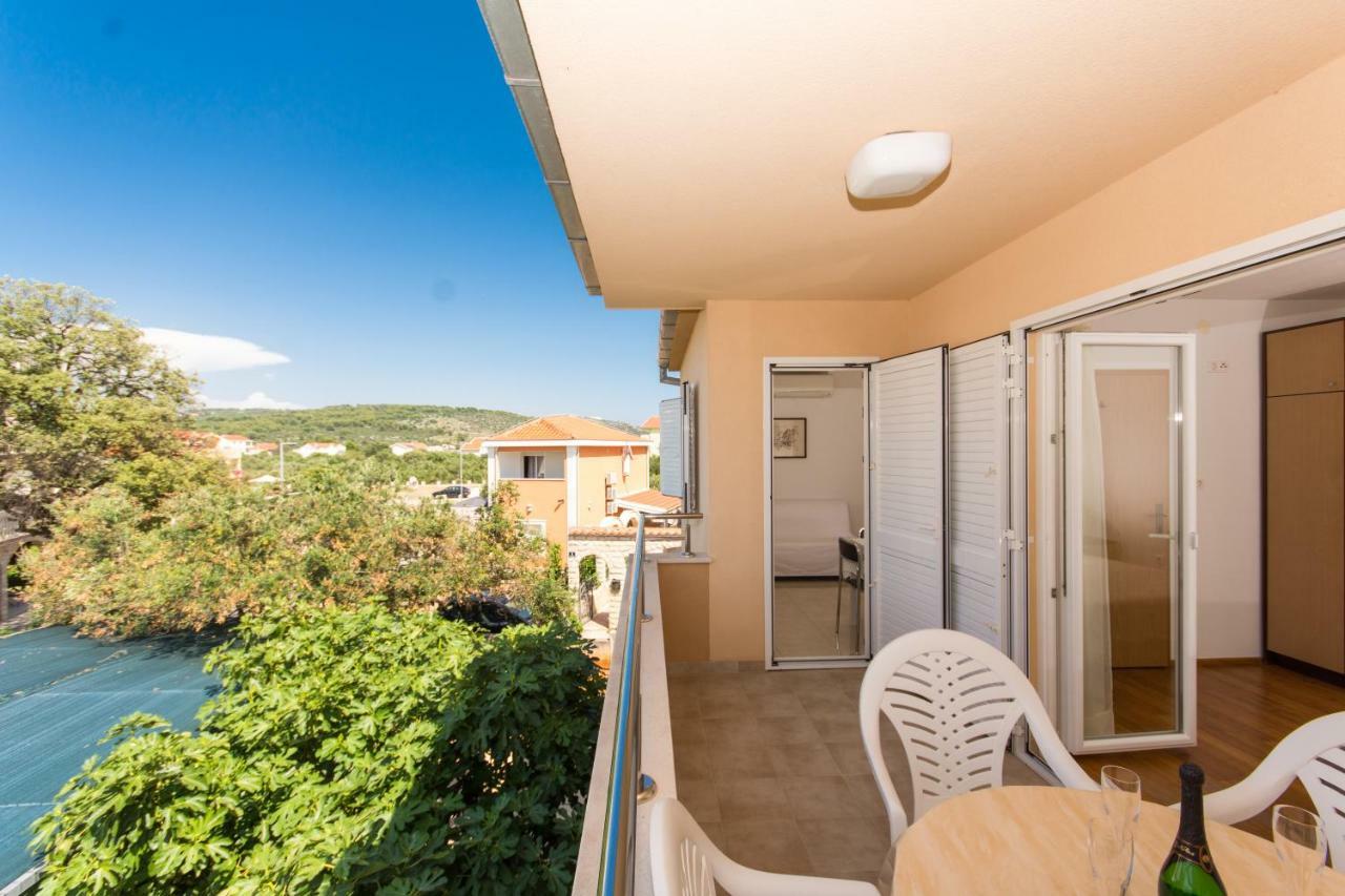 Apartments Vukman Trogir Eksteriør billede