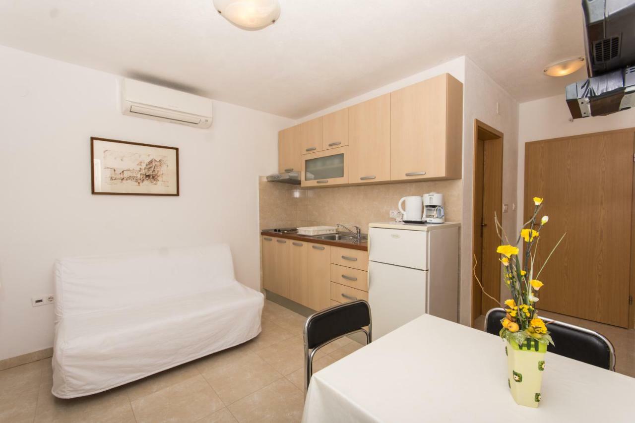 Apartments Vukman Trogir Eksteriør billede