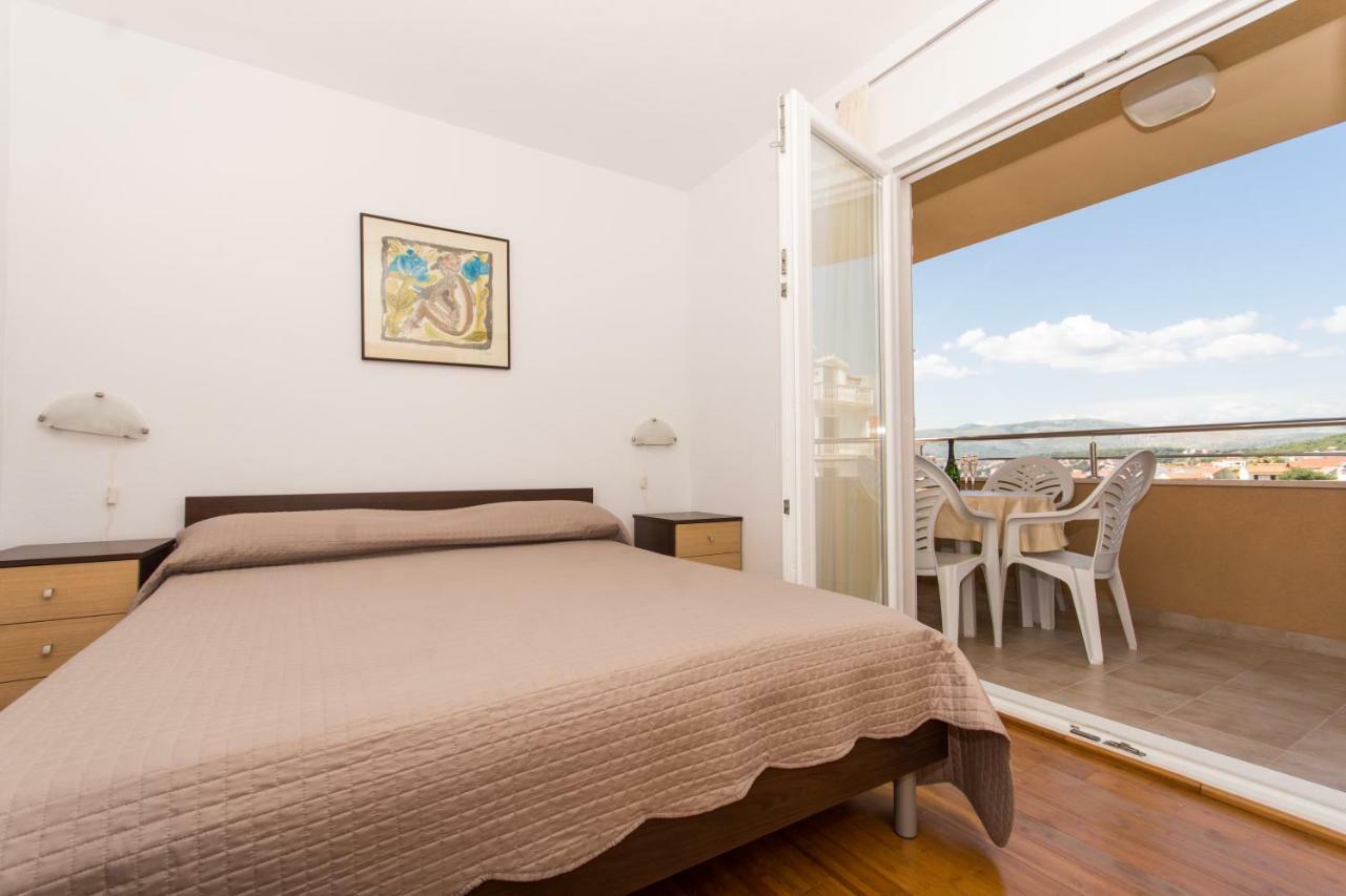 Apartments Vukman Trogir Eksteriør billede