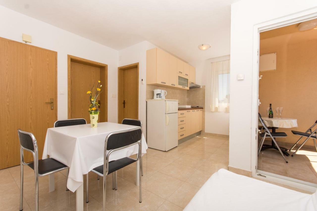 Apartments Vukman Trogir Eksteriør billede